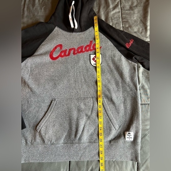 XL - Roots Canada Collection Hoodie - Picture 5 of 6